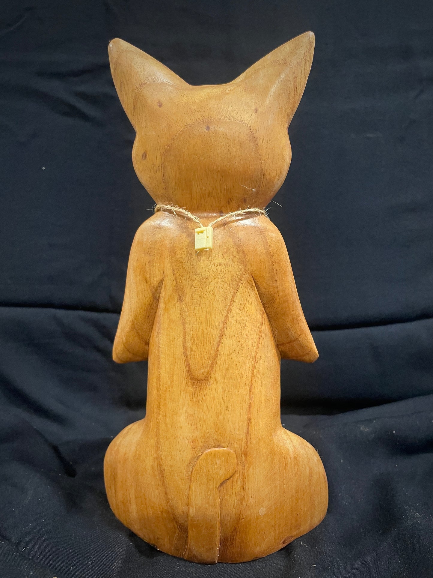 Mediterende Kat 24cm