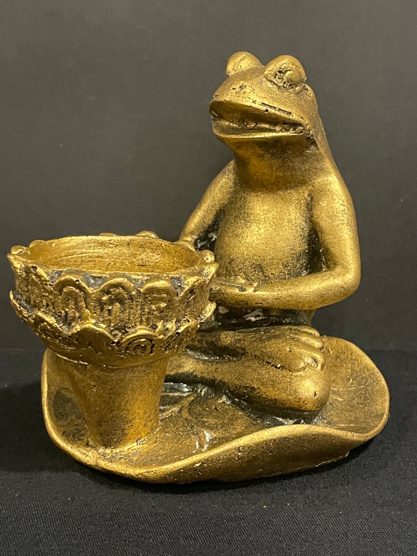 Mediterende Kikker Theelichthouder 11 cm