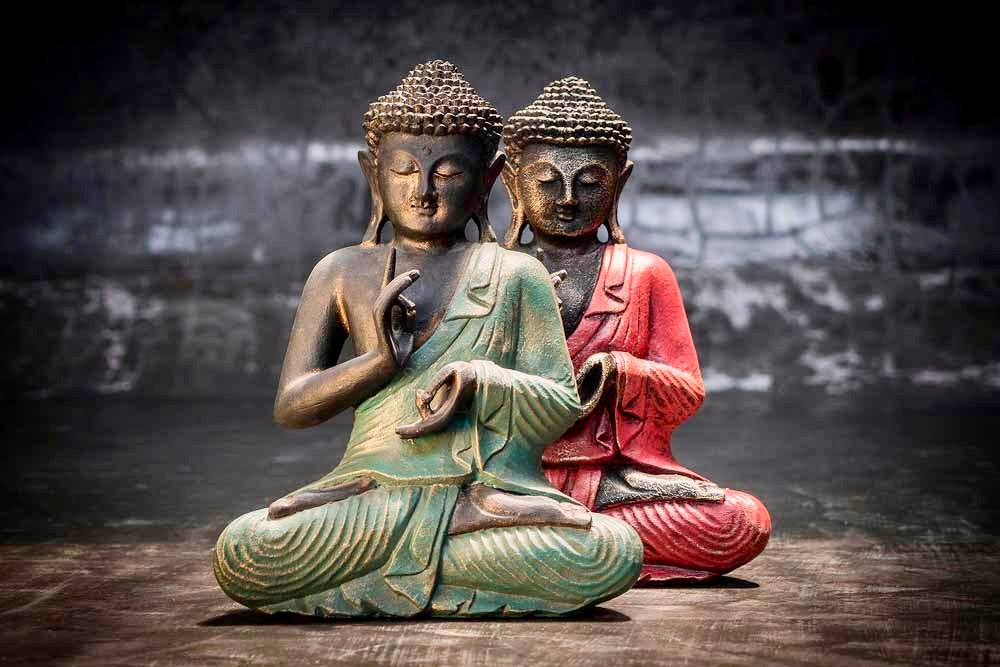 Jeudige Boeddha in Lotushouding 42cm