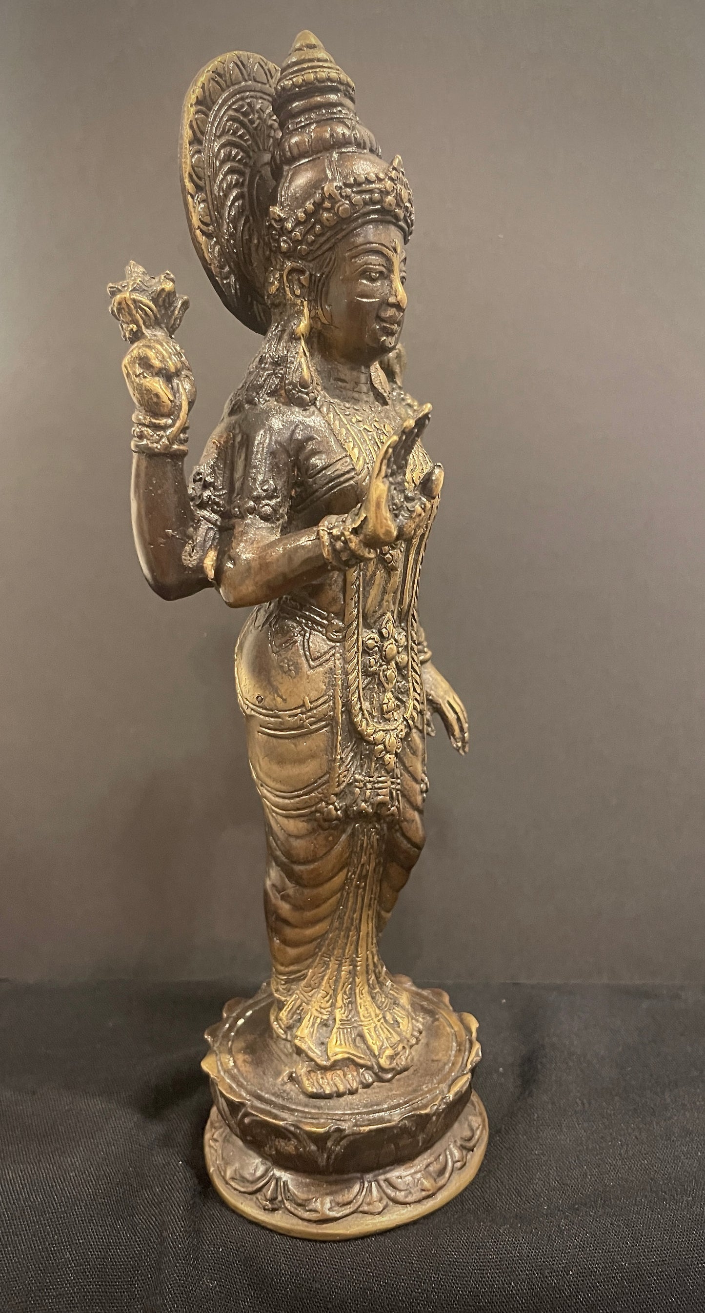 Shri Lakshmi 21cm