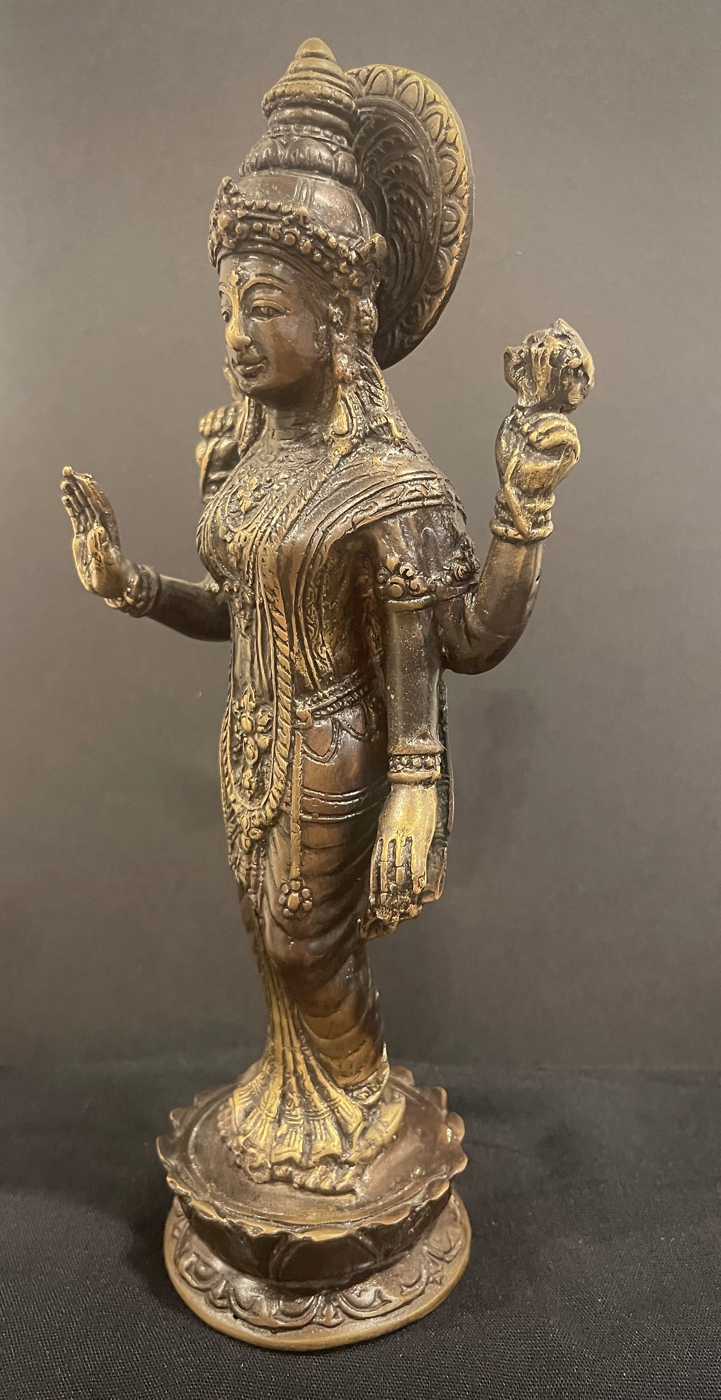 Shri Lakshmi 21cm