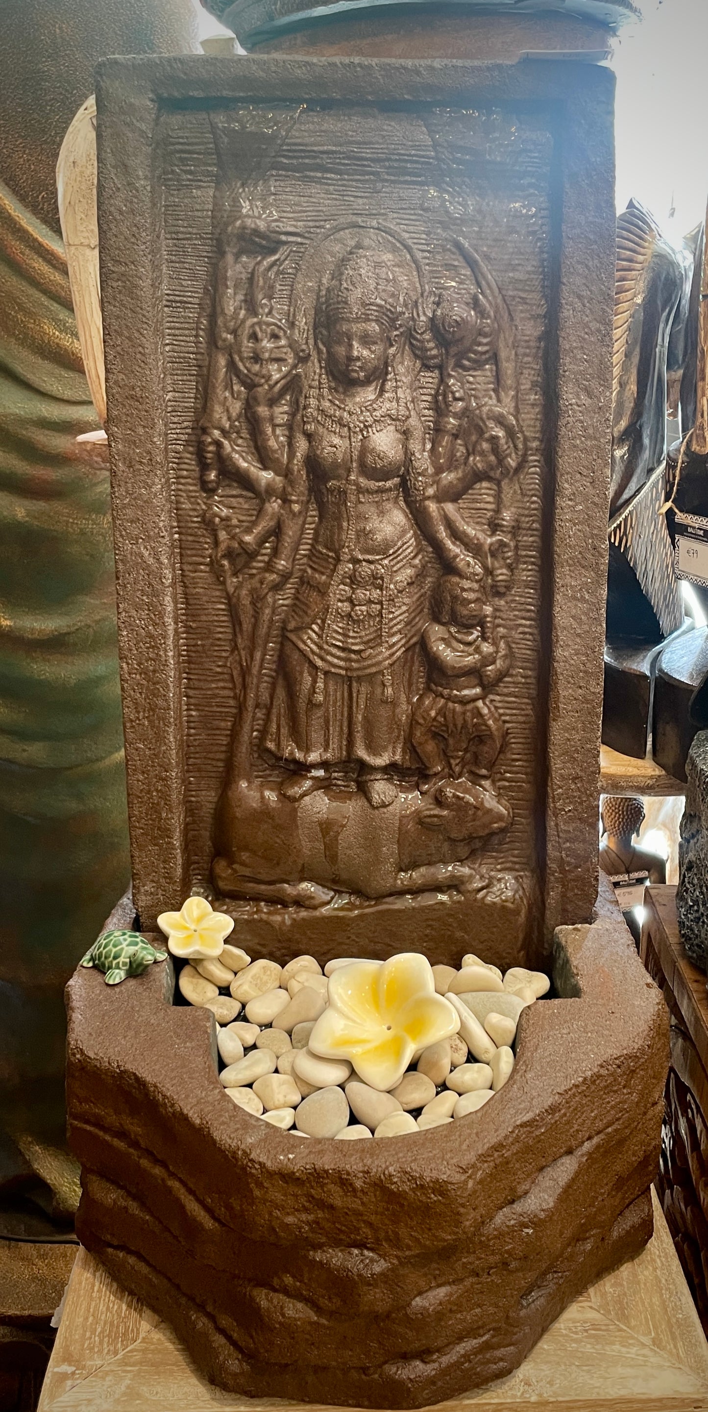 Sculptuur van de Hindu Godin Durga inclusief fontein 70cm