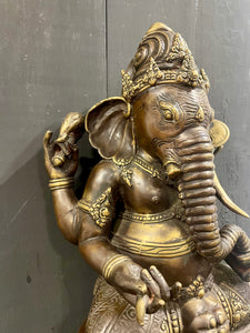 Zeer exclusief Lord Ganesha met Barong - Brons 39cm