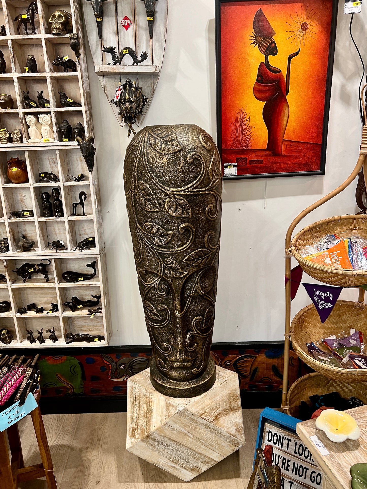 Vase Easter Island Head (Leaf) 100cm