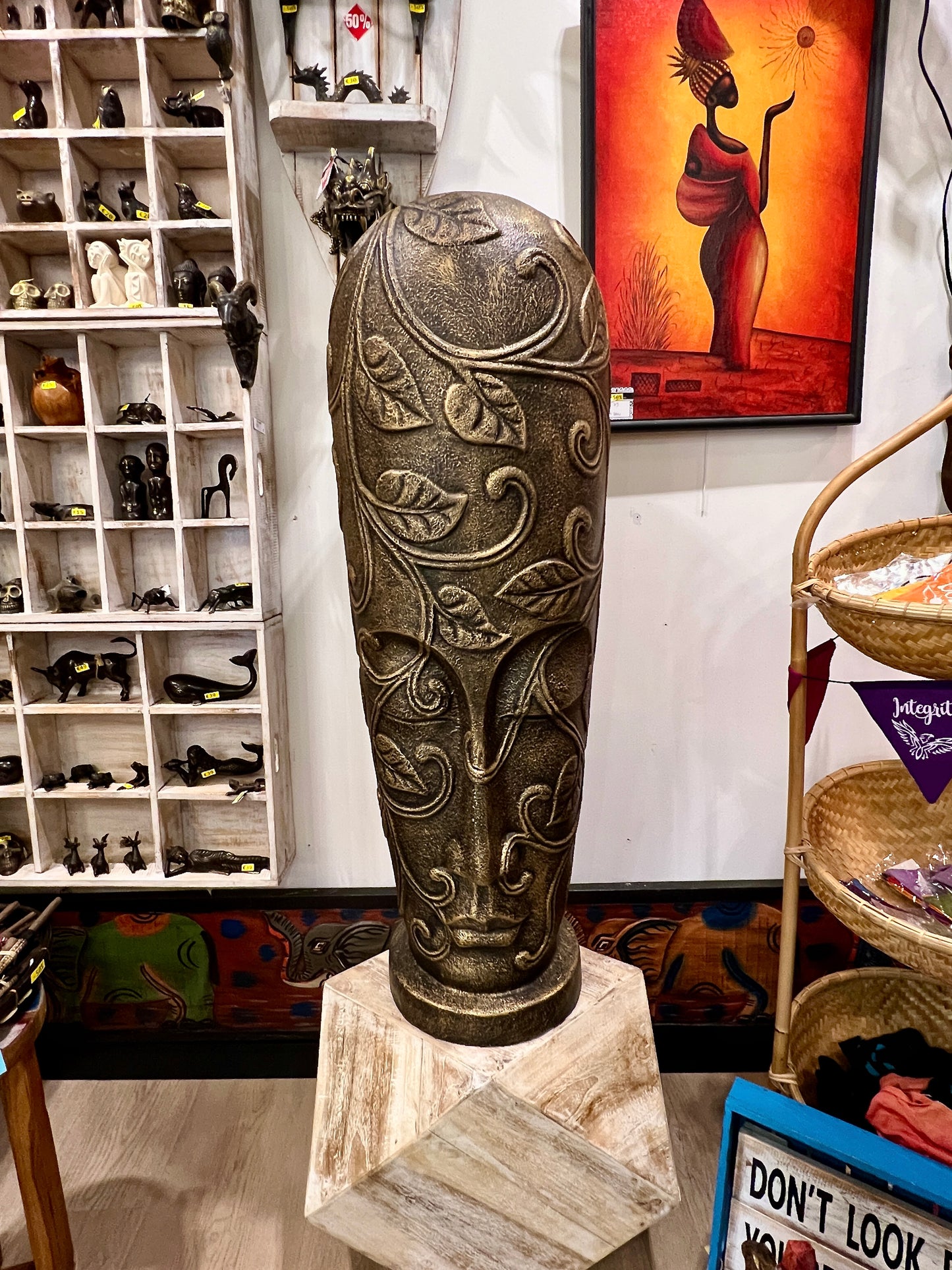 Vase Easter Island Head (Leaf) 100cm